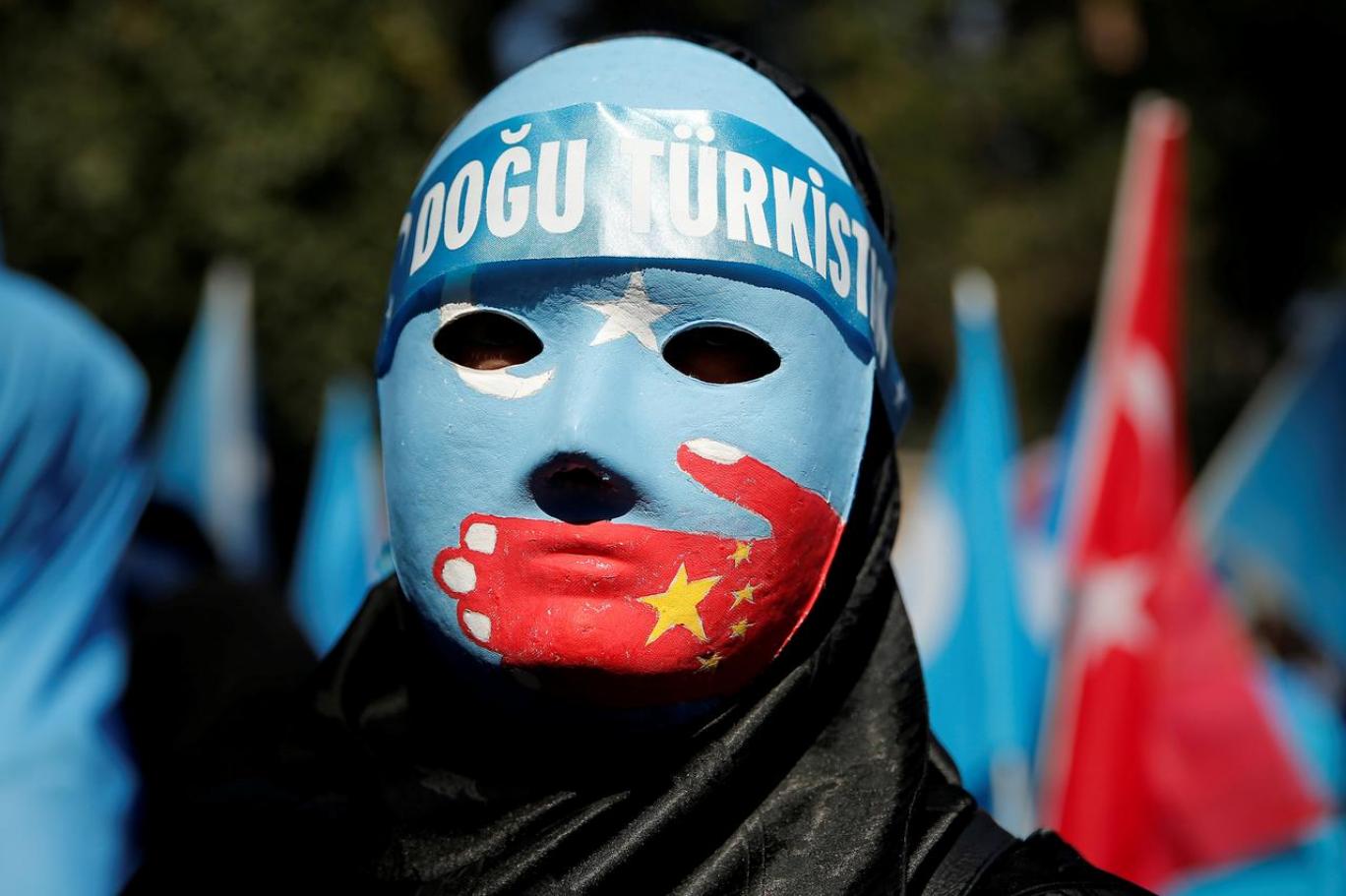 Devlet virüsü Uygur bölgelerine yaydı
