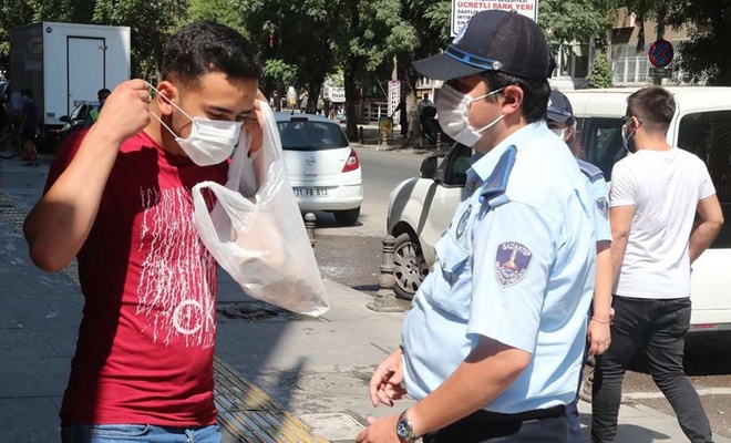 İstanbul'da maske denetiminde 15 bin 621 kişiye ceza verildi