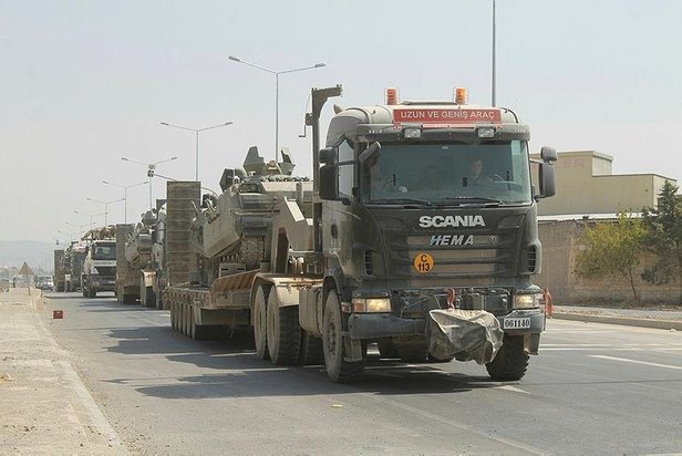 Yunanistan sınırına askeri sevkiyat