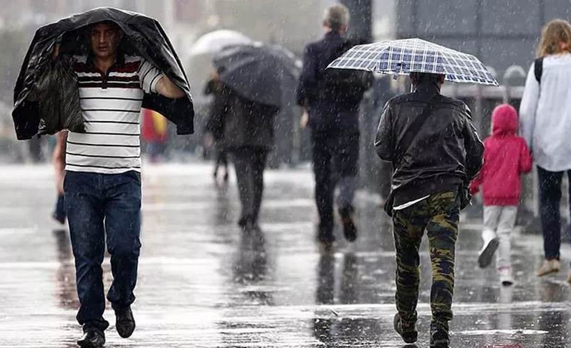 İstanbul'u dolu ve şiddetli yağmur vurdu!