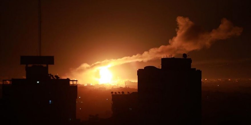 İşgalci İsrail Gazze'yi Yine Vurdu
