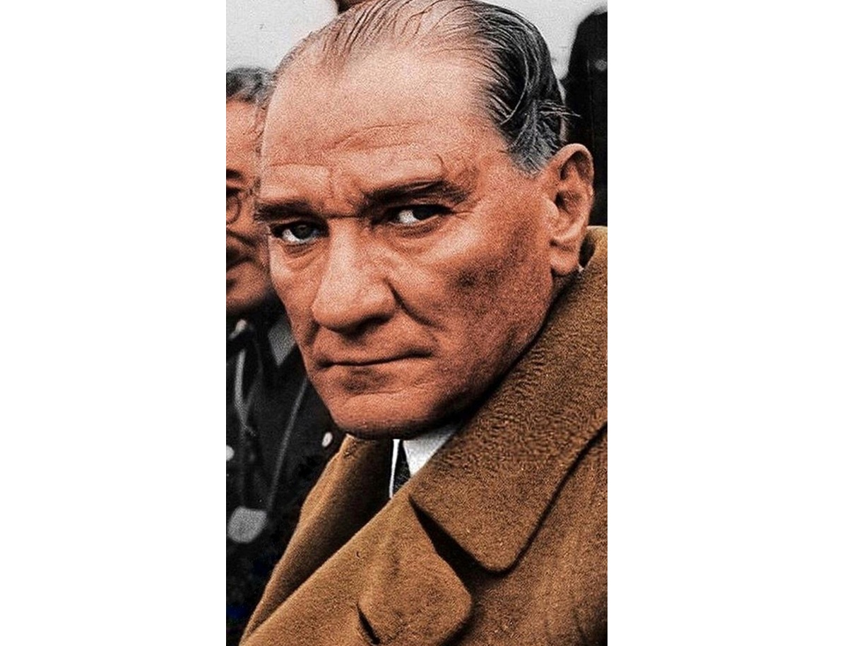 En Büyük Türk Atatürk Polemiği !