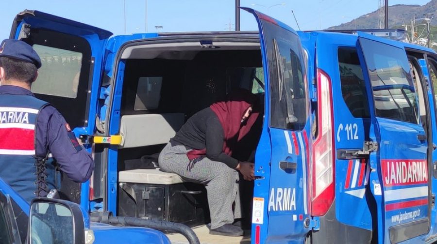 Bursa'da bir kadın tartıştığı adamı silahla öldürdü