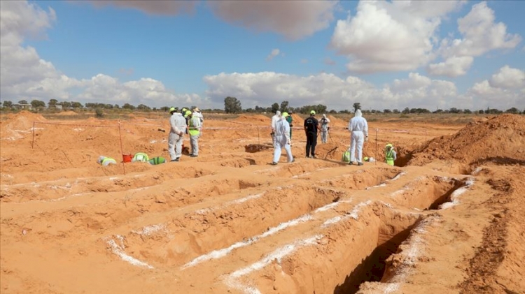 Libya'da toplu mezarlar çıkmaya devam ediyor