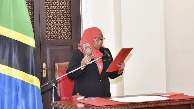 Samia Suluhu Hassan, Tanzanya'nın ilk kadın Devlet Başkanı oldu