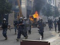 Lübnan'da protestolar şiddetleniyor: Emekli Askerler Dışişleri Bakanlığı'nı Bastı